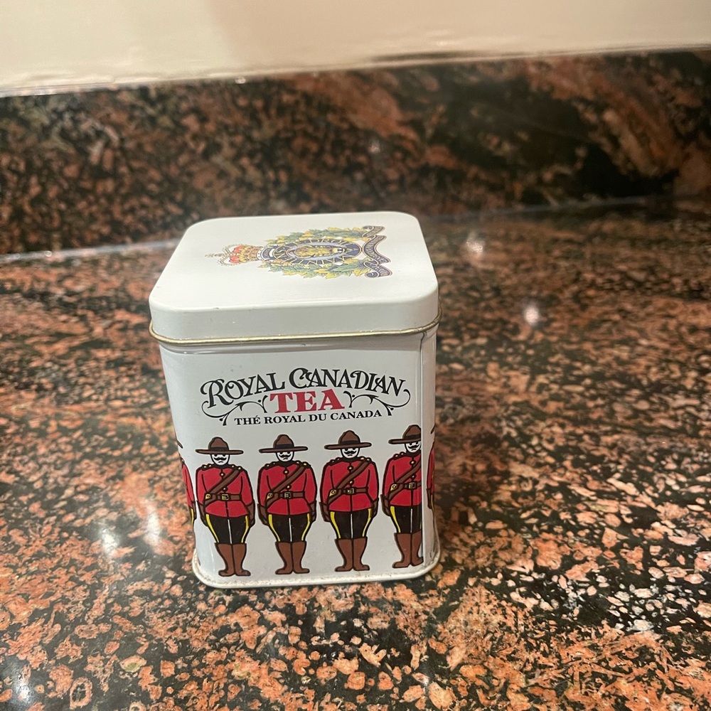 Vintage Royal Canadian Tea Tin Can